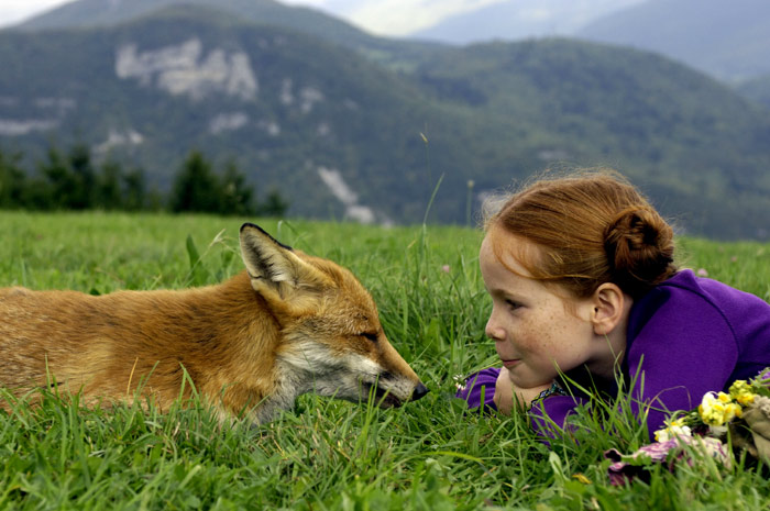 Szenenbild aus dem Film Der Fuchs und das Mädchen