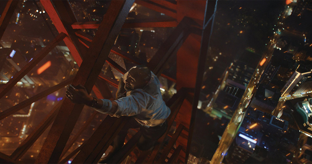 Szenenbild aus dem Film Skyscraper