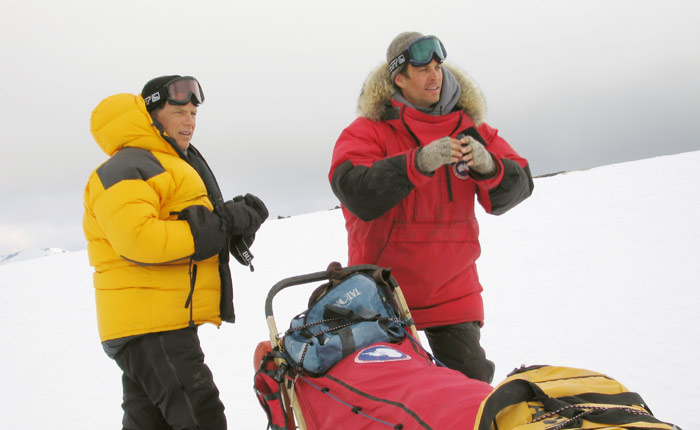 Szenenbild aus dem Film Antarctica - Gefangen im Eis