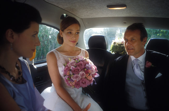 Szenenbild aus dem Film Eine Hochzeit zu dritt