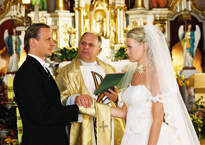 Szenenbild aus dem Film Eine Hochzeit und andere Kuriositäten