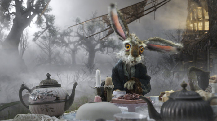 Szenenbild aus dem Film Alice im Wunderland
