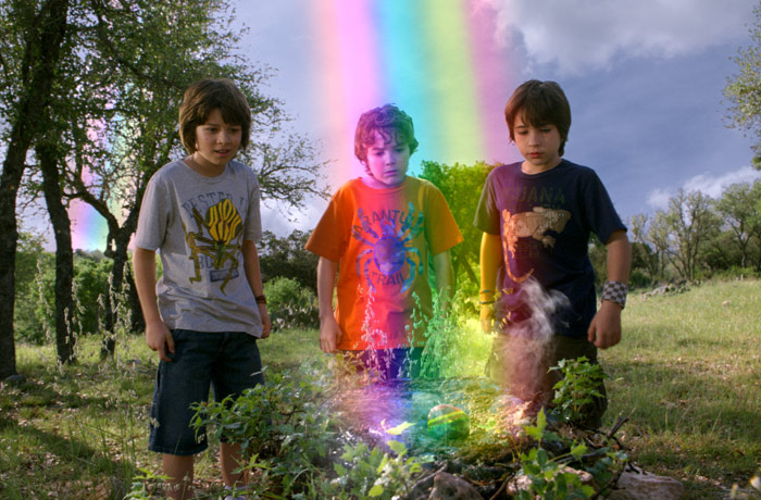Szenenbild aus dem Film Das Geheimnis des Regenbogensteins