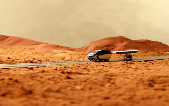 Szenenbild aus dem Film Solartaxi