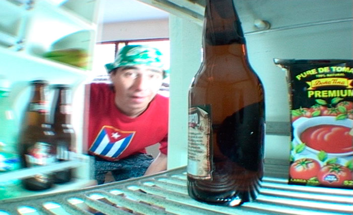 Szenenbild aus dem Film Los Refrigeradores - Heisse Nächte, Kühle Schränke