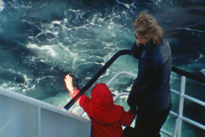 Szenenbild aus dem Film Fahrtwind - Aufzeichnungen einer Reisenden