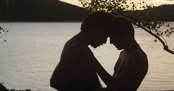 Szenenbild aus dem Film L'Inconnu du lac - Der Fremde am See