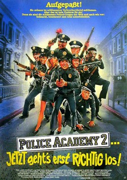 Filmplakat zu Police Academy 2 - Jetzt geht's erst richtig los