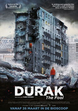 Filmplakat zu Durak - Der ehrliche Idiot